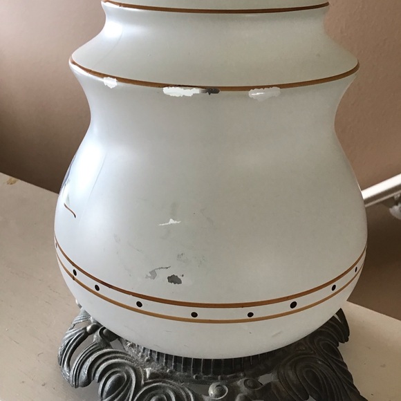 Vintage Handpainted Victorian 3-Way Hurricane Lamp - Picture 10 of 10